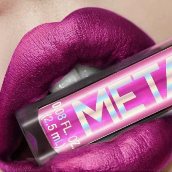 Other - Metal lipstick